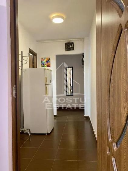 Apartament cu 3 camere, zona Sagului, Centrala Proprie - 3