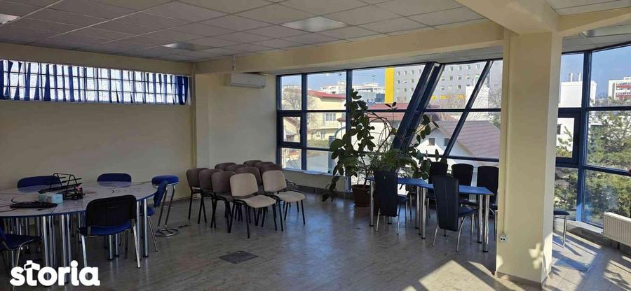 Cladire multifunc?ionala ,birouri,?coala de arte ,afterschol - 5