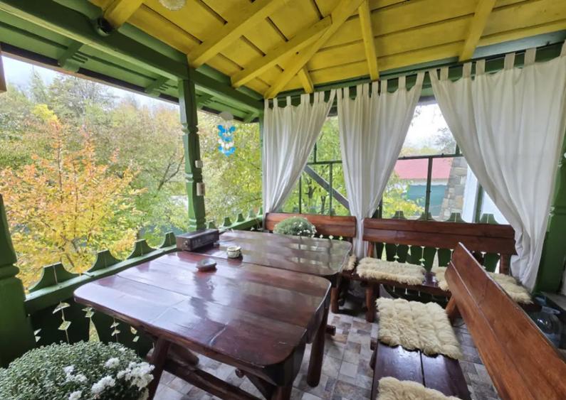 Casa spa?ioasa cu livada ?i vedere spre padure Fil - 7