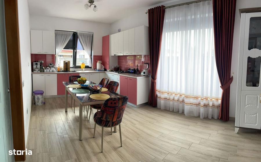 Vand casa in Cordun - 12