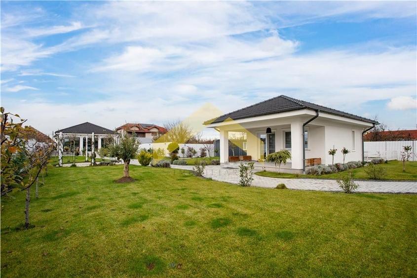 Casa la sol stil Neoclasic modren lux in Mandruloc - 24