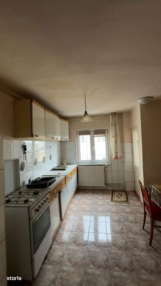 Apartament cu 3 camere de vanzare in Blaj - 1