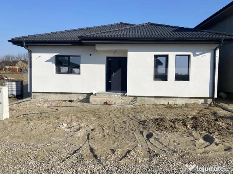 De vanzare casa semifinisata , 92mp, Martinesti - 1