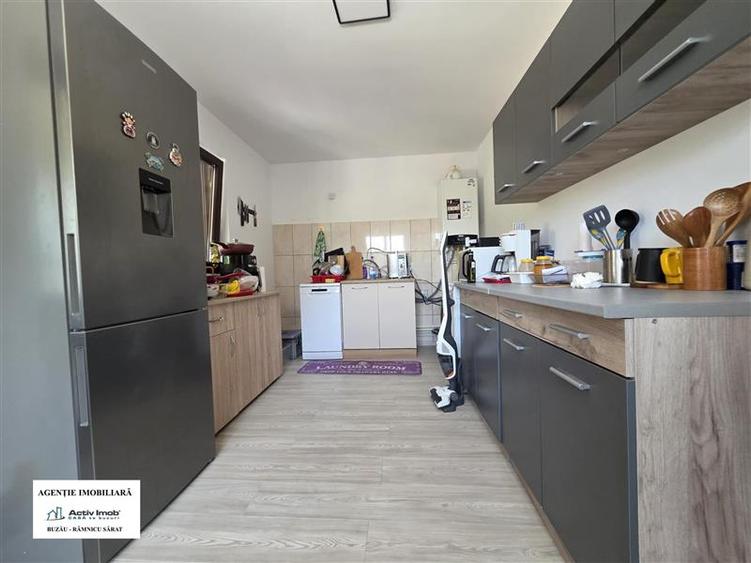 Casă individuală cu 2 camere cu Teren 1000 Mp în Vernești