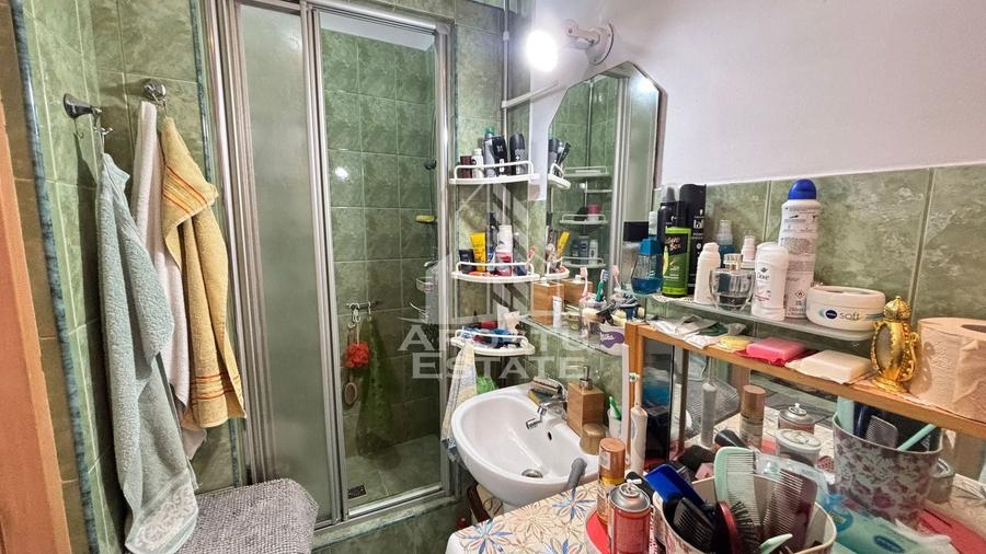 Apartament cu 2 camere nedecomandat, mobilat în Badea Cârțan