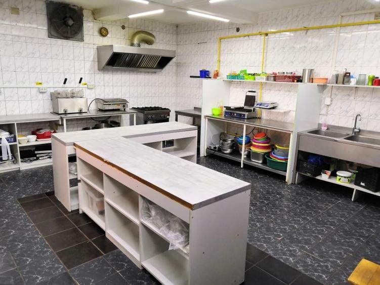 Spatiu comercial catering/productie, in cartierul Noua, 150mp - 2