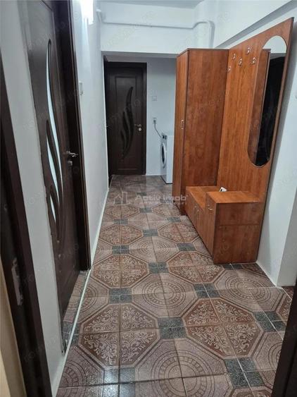 2 camere, decomandat, etaj 5 din 10, Bd.Unirii Sud -comision 0 - 2