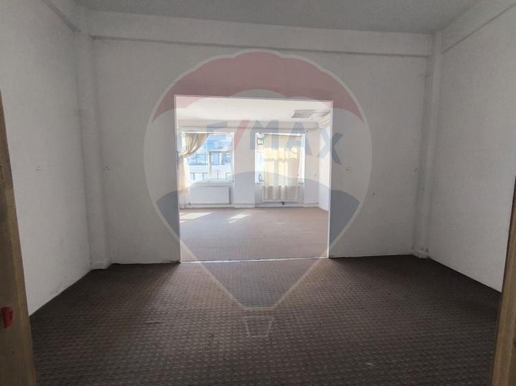 Spatiu comercial de inchiriat - 2