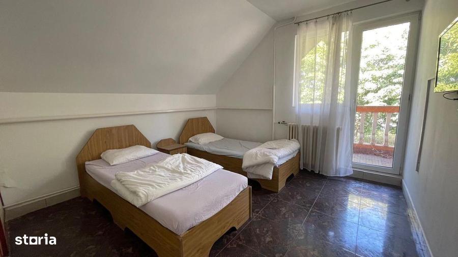 HOTEL DE INCHIRIAT CU 14 CAMERE SI PARCARE BORS E60 - 4