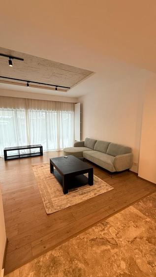 Vila individuală | 4 camere + birou | 300 mp | 3 parcări | Pipera - 2