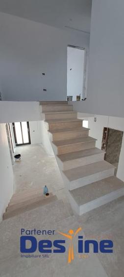 Casa individuala P+1+POD, 130 mp, zona Le Gaga, Ciurbesti - 10