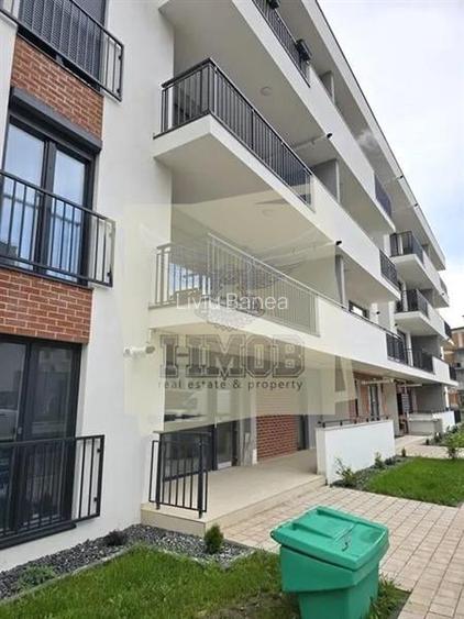 Spatiu comercial 52 mp cu 2 locuri de parcare in zona Turnisor