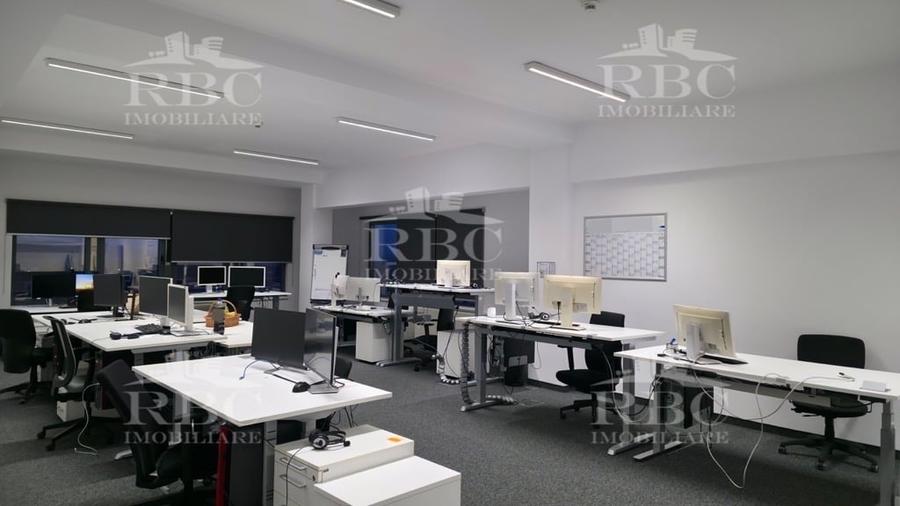 Comision 0 % - Spatiu de birou open space cu 5 parcari - 6