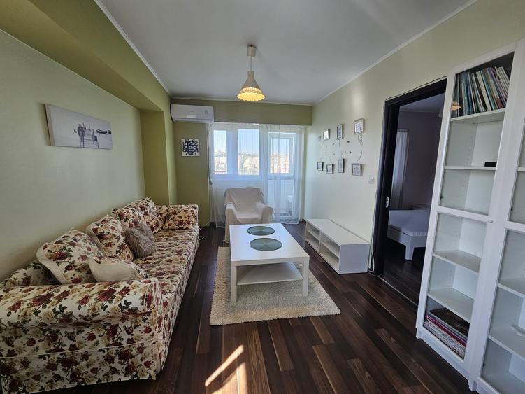 380euro/luna, Alexandru Statia Minerva, 2 camere open space - 2