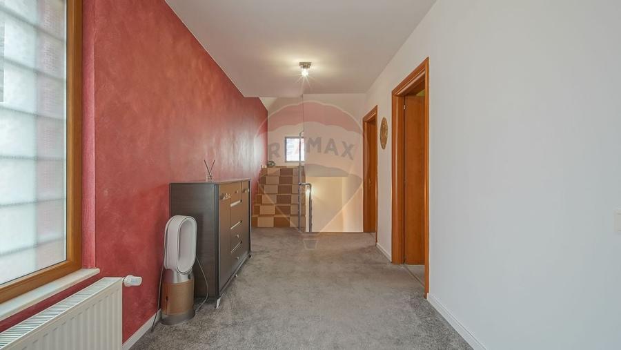 Casă complet mobilată cu garaj și panouri fotovoltaice – Codlea! - 29