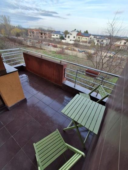 PROPRIETAR Apartament renovat, 3 camere| 2 băi | balcon mare | loc parcare | - 4