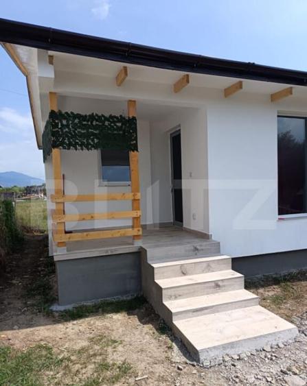 Casa de vanzare Livezile, str. principala - 1