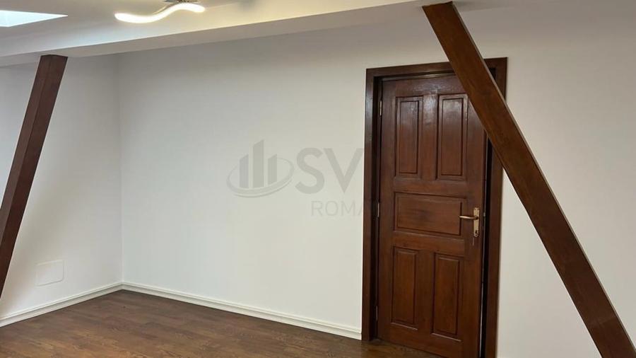 REV2002762 Vila de inchiriat 21 camere zona Universitate - 11