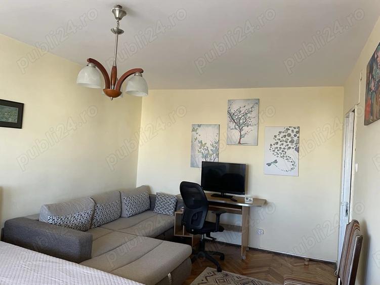 Proprietar inchiriez apt. 1 camera B-dul Coposu - 8