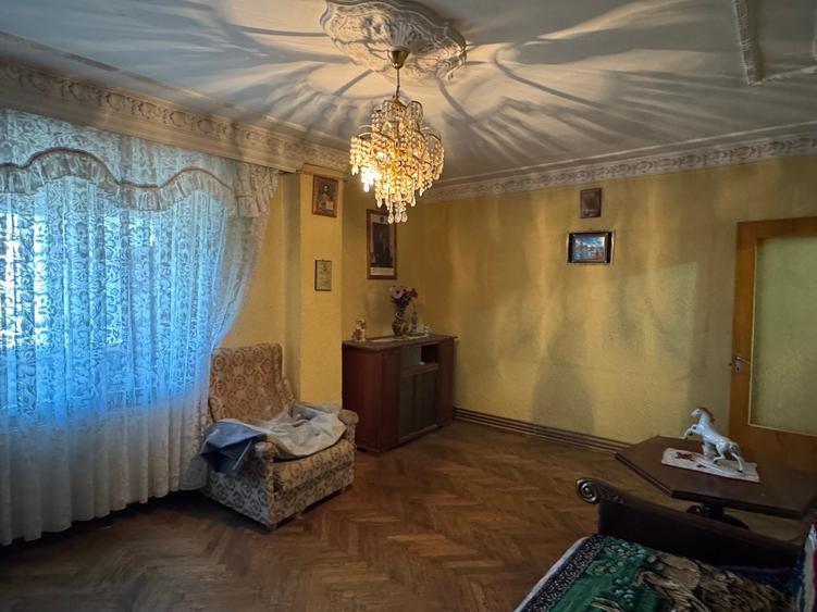 5 cam, 112 mp. decomandat, fara imbunat., et.4, acoperis, N.Titulescu - 2