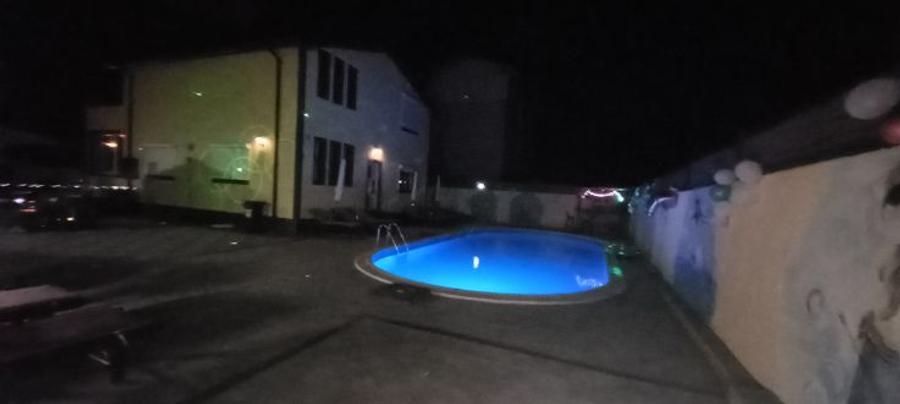 Vila cu piscină și Pensiune turistica  - 1