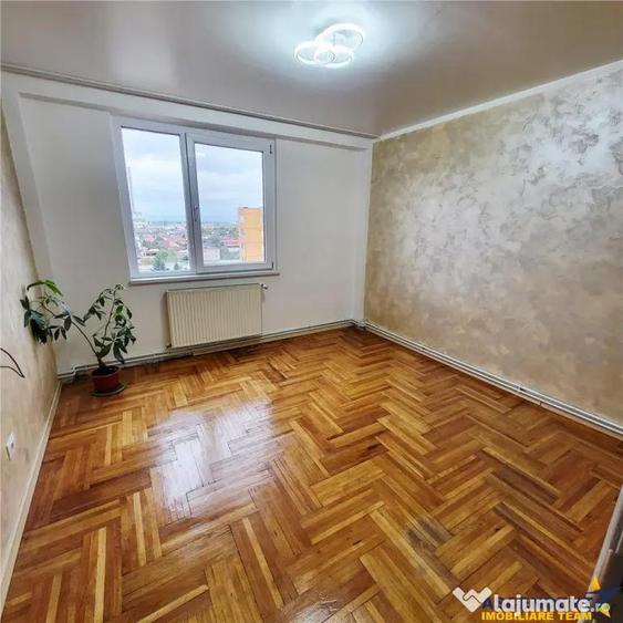 Apartament 3 camere,decomandat,renovat, suprafata generoasa, - 10