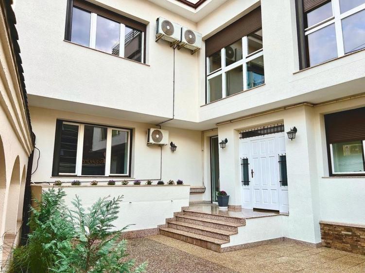 Vila 5 camere Decebal - Piata Alba Iulia- finisaje premium - 3