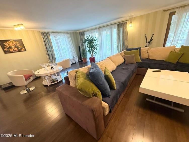 Casa Mogosoaia cu livada, crama si terasa - 11