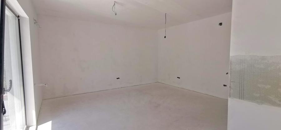 Apartament  3 camere cu grădină, loc de parcare - Plevnei,  Str. Pisoni - 5