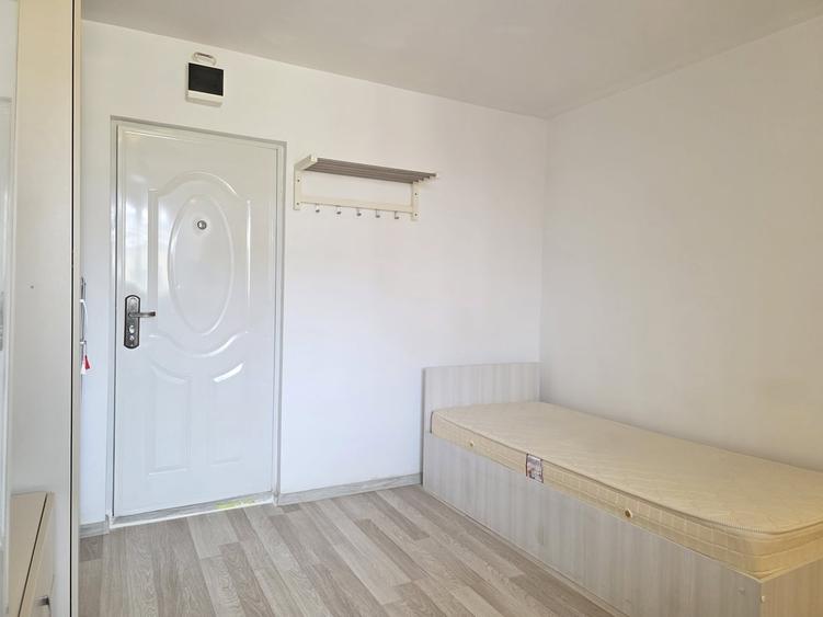 Piata Trapezului, Aleea Mizil, 5 minute metrou - 10