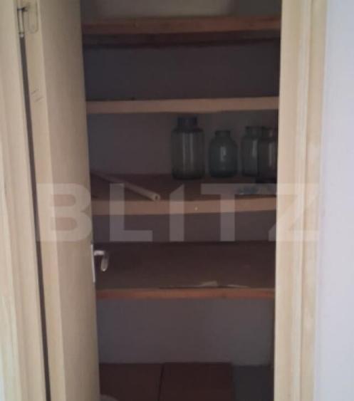 Vanzare urgenta - Apartament cu 4 camere, 76 mp, zona Centra - 1