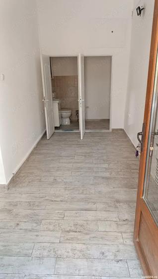 Vand spatiu comercial + casa in zona centrala - 3