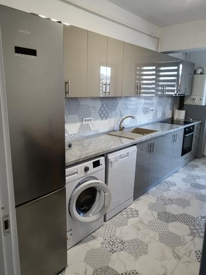 Apartament cu 3 camere, pentru inchiriat, Ramnicu Valcea - 10