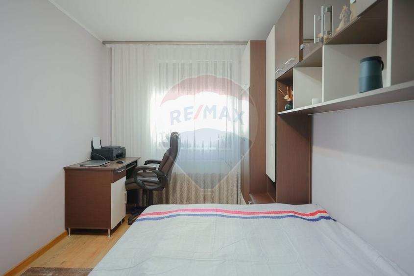 De vanzare Apartament cu 4 camere, langa Podul Centenarului - 8