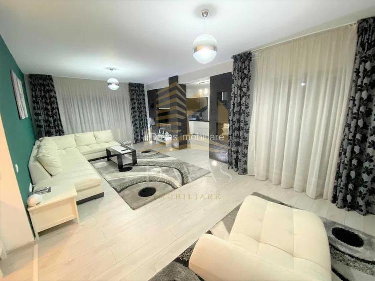 Apartament cu 3 camere semidecomandat în Central