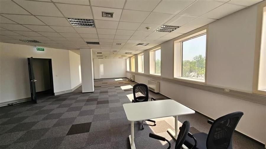 Centru de business multifunctional - inchirieri birouri de la 38 mp - 13