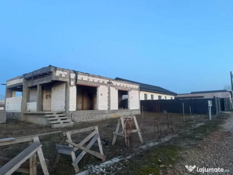 Casa parter, la rosu, 90 mp utili, 404 mp teren, Malu Mare - 3