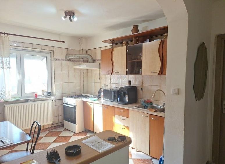 Brancoveanu -Padesu-3 camere -loc parcare - 3