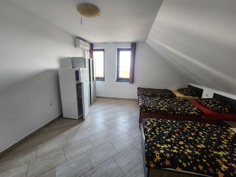 Casă cu 5 camere în Giroc