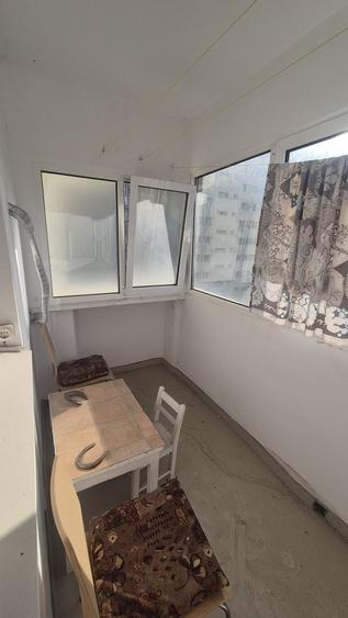 Apartament cu 4 camere decomandat, mobilat în Iancului