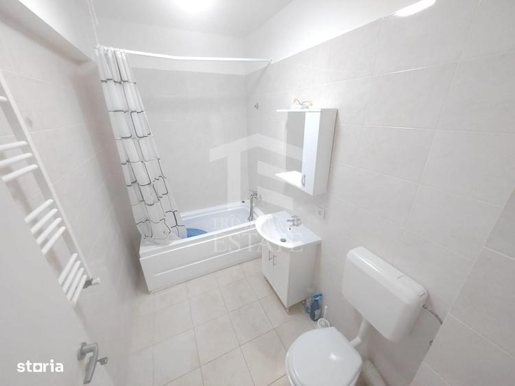 Garsonieră decomandată în Central