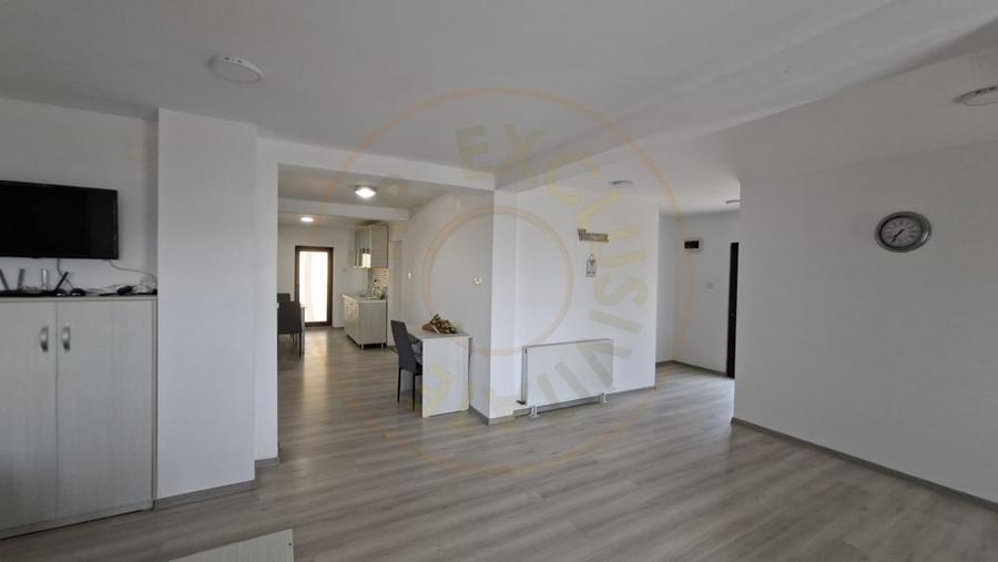 Casă individuală cu 6 camere cu Canalizare în Budeasa Mare