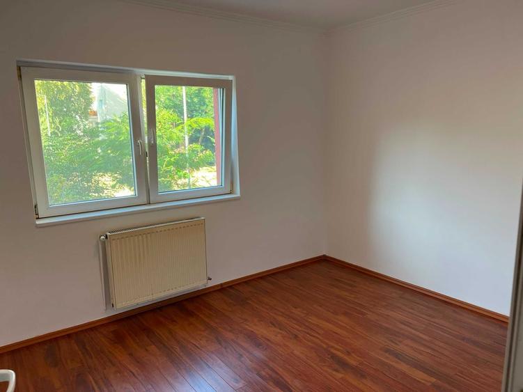 Apartament cu 2 camere semidecomandat în Micro 16
