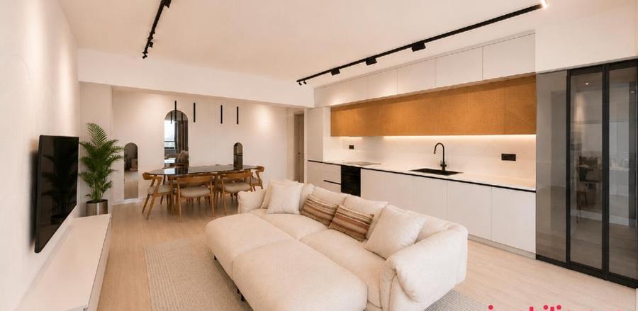 Apartament cu 3 camere semidecomandat, mobilat în Dristor