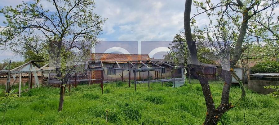 Casă individuală cu 5 camere cu Canalizare în Periferie