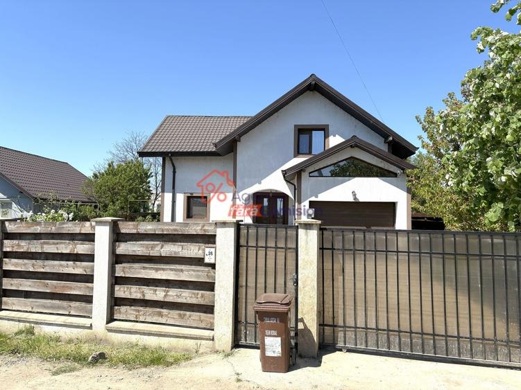 Casă individuală cu 3 camere cu Canalizare în Holboca
