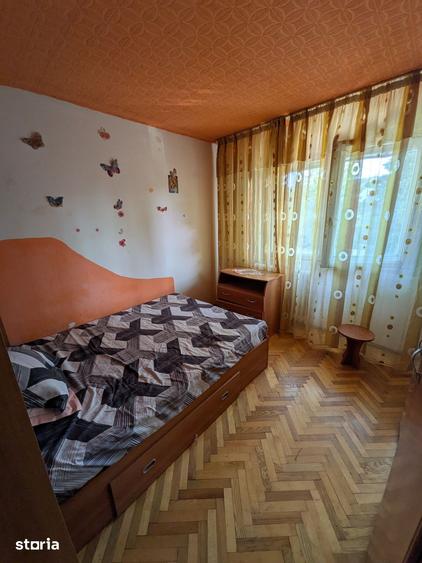 Apartament cu 3 camere în Calea București