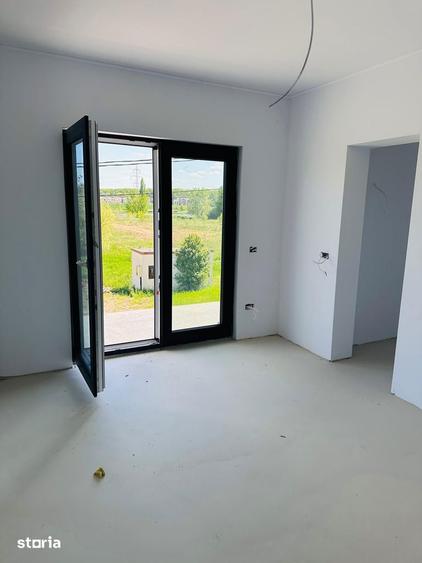Casă cu 4 camere cu Teren 340 Mp în Dumbrăvița