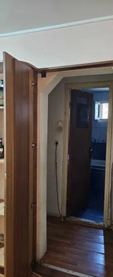 Apartament cu 2 camere semidecomandat, mobilat în Crângași