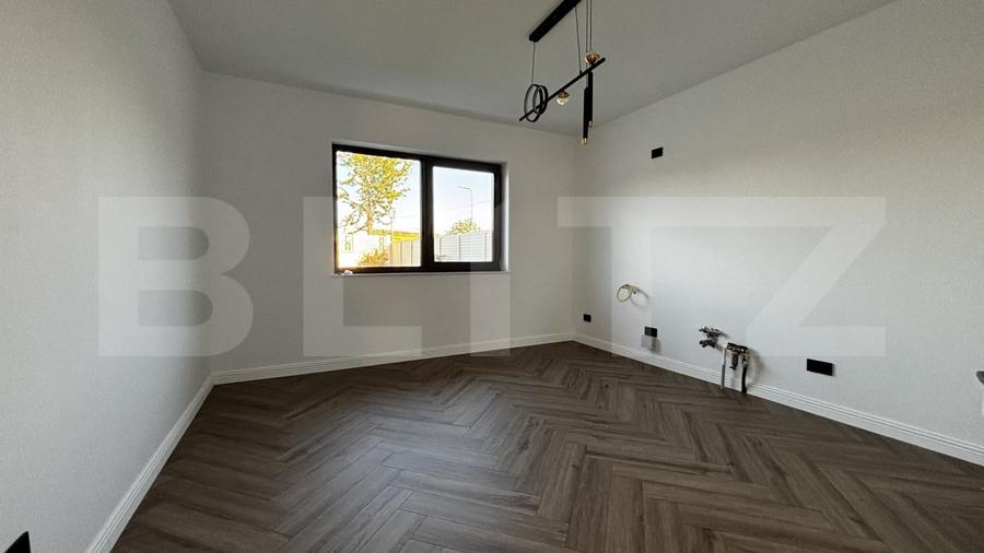 Casă individuală cu 4 camere cu Piscina în Bariera Vâlcii